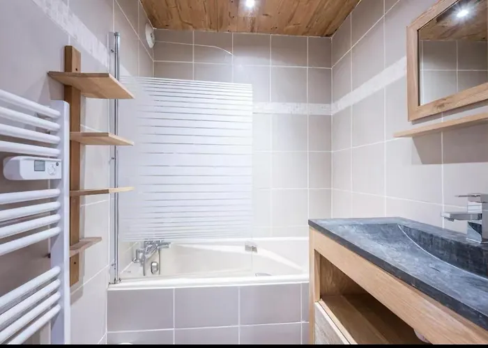 Centre Station Vue Sur Les Pistes De 6p * Val Thorens